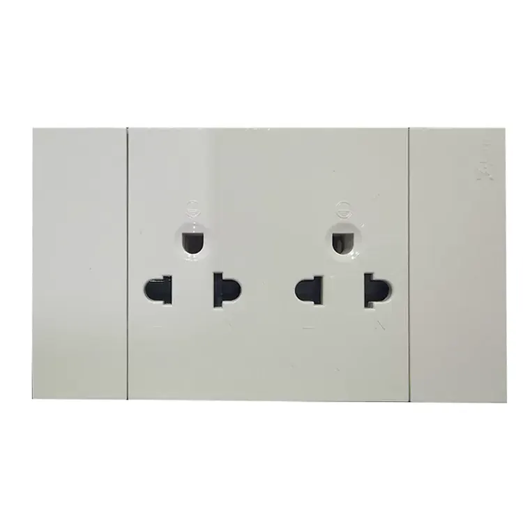Outlet Soket pindho